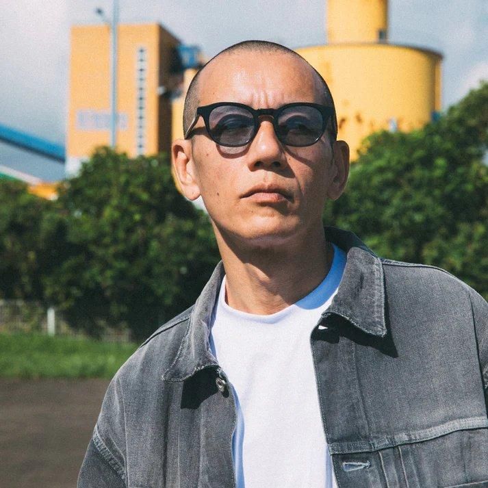 OWN EYEWEAR オウンアイウェア #06 サングラス BLUE × GREY / CLEAR to