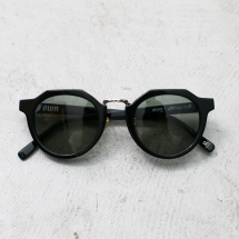 <img class='new_mark_img1' src='https://img.shop-pro.jp/img/new/icons14.gif' style='border:none;display:inline;margin:0px;padding:0px;width:auto;' />OWN EYEWEAR 󥢥 #09 󥰥饹 BLACK / GREEN