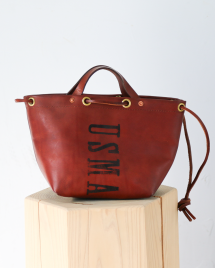 <img class='new_mark_img1' src='https://img.shop-pro.jp/img/new/icons14.gif' style='border:none;display:inline;margin:0px;padding:0px;width:auto;' />ヴァスコ VASCO レザーメールパースバッグ LEATHER MAIL PURSE BAG VS-212L キャメル