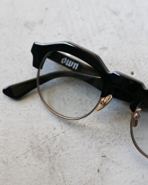 <img class='new_mark_img1' src='https://img.shop-pro.jp/img/new/icons14.gif' style='border:none;display:inline;margin:0px;padding:0px;width:auto;' />OWN EYEWEAR �����󥢥������� #18 ���󥰥饹 BLACK / CLEAR to GREY (Ĵ��)