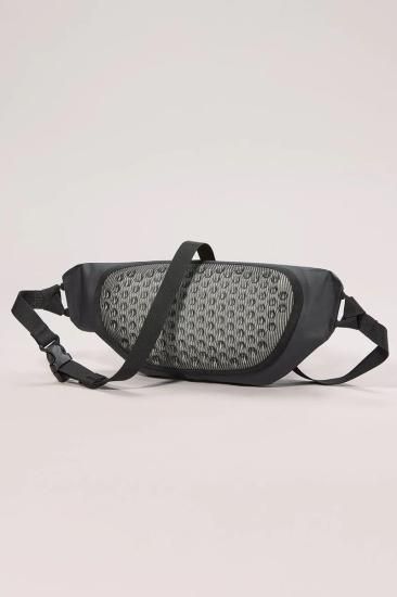 アークテリクス グランヴィル クロスボディ バッグ（ブラック）　ARC'TERYX Granville Crossbody Bag