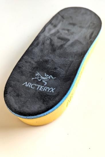 アークテリクス クラッグ メン|登山シューズ - ブルーアース