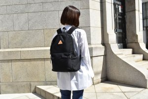 イルビゾンテ：LEATHER BAG 旅行にオススメの大容量バッグ