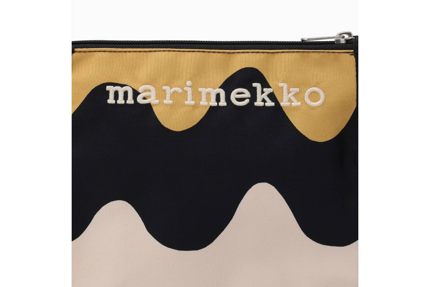 専用】新品 マリメッコ ポーチ NUUKA VERKKO トラベル - ポーチ/バニティ