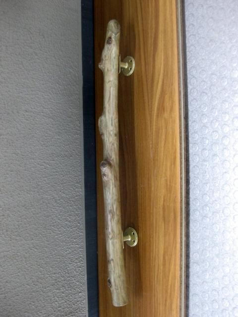 流木販売の専門店「流木屋」