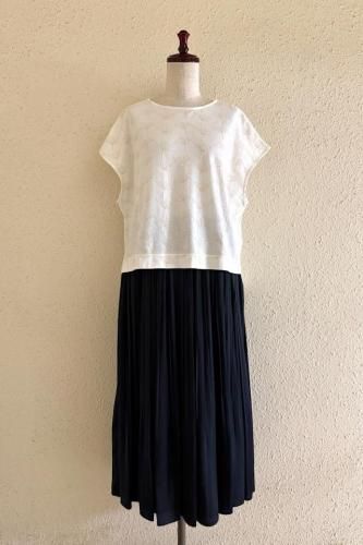 <img class='new_mark_img1' src='https://img.shop-pro.jp/img/new/icons16.gif' style='border:none;display:inline;margin:0px;padding:0px;width:auto;' />Sarahwear Embroidery Jerseyե꡼֥ ۥ磻