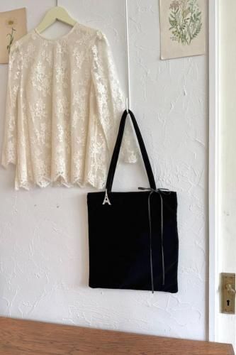 <img class='new_mark_img1' src='https://img.shop-pro.jp/img/new/icons13.gif' style='border:none;display:inline;margin:0px;padding:0px;width:auto;' />Bilitis dix-sept ans ٥٥åȥȡ