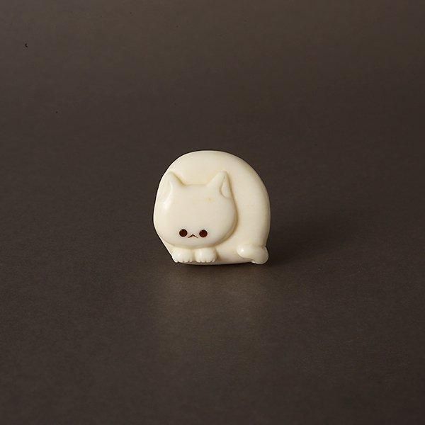 『兎の親子』 根付 　　（提げ物 /緒締め /帯留め /Netsuke） かぼちゃに白い兎親子』 根付 （提げ物 /緒締め /帯留め /Netsuke