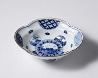 三川内焼 蓋付大鉢 細密青絵染付 平戸祐祥作 菓子鉢 箱付 B638