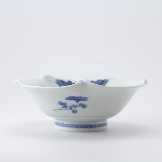 平戸菊花飾菊流水文百合形菓子鉢 - 三川内焼「平戸洸祥団右ヱ門