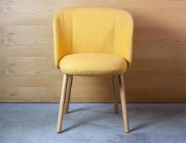 ネルソン スワッグレッグアームチェア | Herman Miller