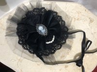 【MARBLE】マーブル　アンティークカメオ付き円型ヘッドドレス：黒別珍×黒レース×白パール