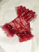 【MARBLE】マーブル　モチーフ付き花柄レース地ショート手袋：赤×白パール