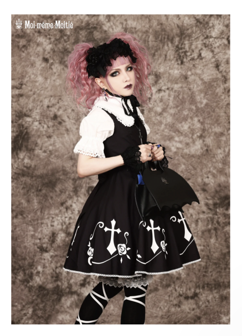 【Moi meme Moitie】モワメームモワティエ　薔薇十字ジャンパースカート　black × white　9号/13号を販売する通販ページです。