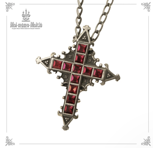 【Moi meme Moitie】モワメームモワティエ　レッドジュエル十字架ペンダント　red × silverを販売する通販ページです。