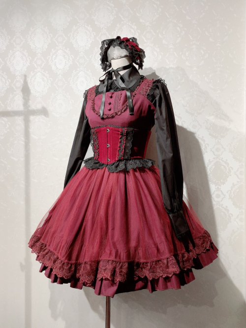 ヴァレリス Ageratum tulle Jumper skirt を販売する通販ページです。