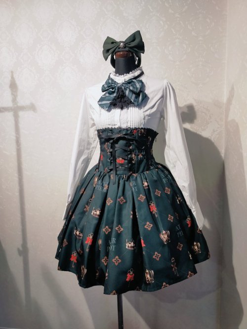 ATELIER PIERROT】アトリエピエロ Royal Crown コルセットスカートを ...