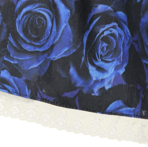 Moi meme Moitie】モワメームモワティエ 青薔薇3段ティアードスカート(48cm丈)Blue rose x  whiteを販売する通販ページです。
