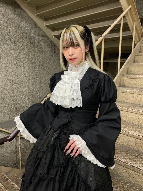 ATELIER PIERROT】 Mystique Witch Jacket Blackを販売する通販ページ