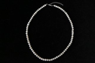 <img class='new_mark_img1' src='https://img.shop-pro.jp/img/new/icons50.gif' style='border:none;display:inline;margin:0px;padding:0px;width:auto;' />INCOGNITO　Real pearl classic necklace