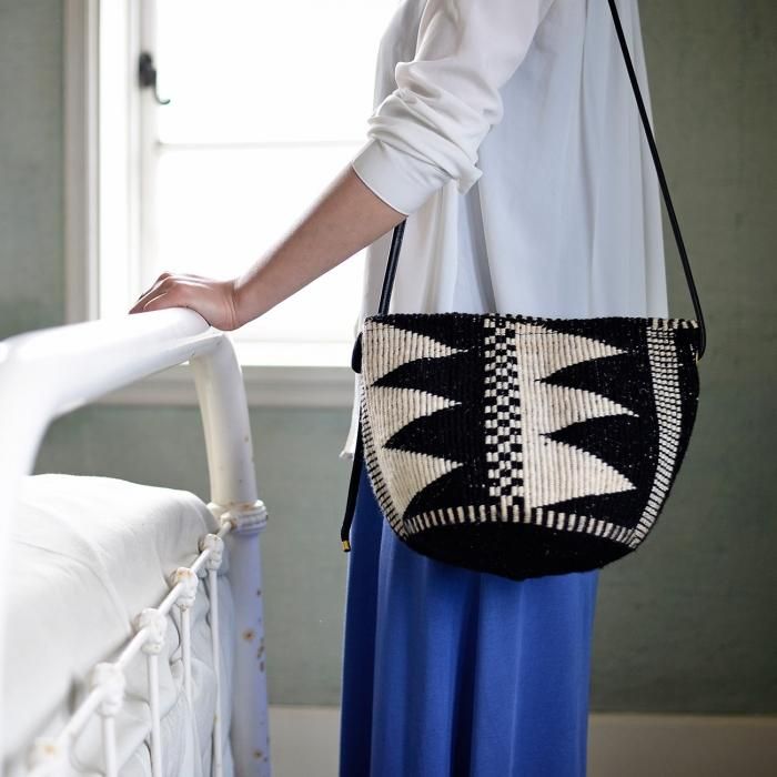 Ruise B ケニア　オリジナルバッグ幾何学模様　チャック付きサイザルバッグ Ruise B ケニア オリジナルバッグ幾何学模様 チャック付き