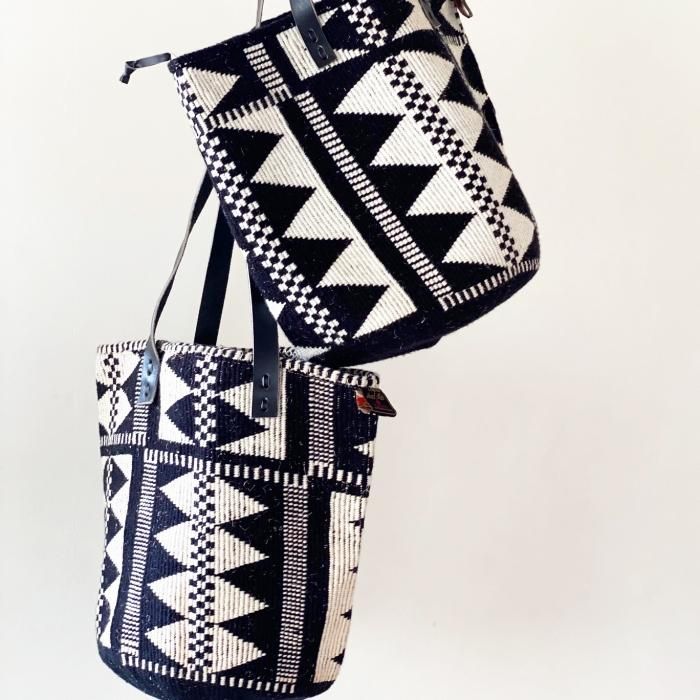 Ruise B ケニア　オリジナルバッグ幾何学模様　チャック付きサイザルバッグ Ruise B ケニア オリジナルバッグ幾何学模様 チャック付き