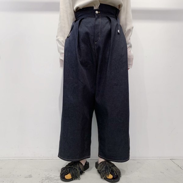 Aquvii CONTROL WIDE PANTS - chelsea tokyo, ONLINE STORE ｜ Laforet