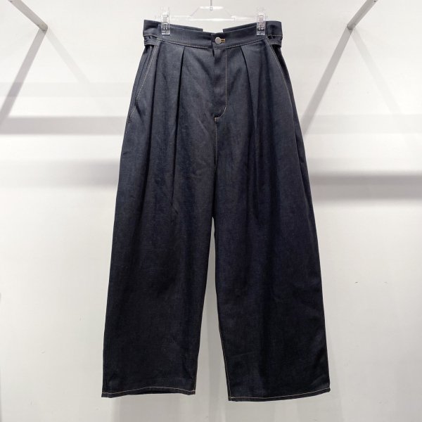 Aquvii CONTROL WIDE PANTS - chelsea tokyo, ONLINE STORE ｜ Laforet