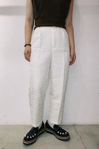 <img class='new_mark_img1' src='https://img.shop-pro.jp/img/new/icons14.gif' style='border:none;display:inline;margin:0px;padding:0px;width:auto;' />MIDVEIN puffy jacquard pants