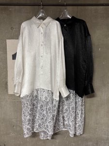 <img class='new_mark_img1' src='https://img.shop-pro.jp/img/new/icons10.gif' style='border:none;display:inline;margin:0px;padding:0px;width:auto;' />OKIRAKU embroidered lace docking blouse