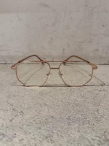 <img class='new_mark_img1' src='https://img.shop-pro.jp/img/new/icons14.gif' style='border:none;display:inline;margin:0px;padding:0px;width:auto;' />chelsea import W bridge glasses