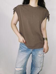 <img class='new_mark_img1' src='https://img.shop-pro.jp/img/new/icons14.gif' style='border:none;display:inline;margin:0px;padding:0px;width:auto;' />YENN SHOULDER RIBBON TOPS