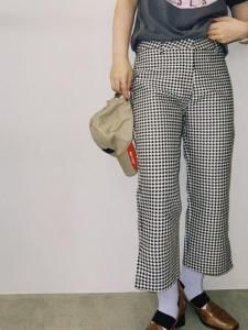 <img class='new_mark_img1' src='https://img.shop-pro.jp/img/new/icons14.gif' style='border:none;display:inline;margin:0px;padding:0px;width:auto;' />sister jane Petal Houndsstooth Capri Trousers