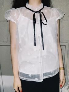 <img class='new_mark_img1' src='https://img.shop-pro.jp/img/new/icons14.gif' style='border:none;display:inline;margin:0px;padding:0px;width:auto;' />sister jane Starflower Blouse