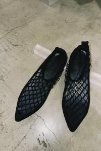 <img class='new_mark_img1' src='https://img.shop-pro.jp/img/new/icons14.gif' style='border:none;display:inline;margin:0px;padding:0px;width:auto;' />chelsea import Pointed Mesh Shoes
