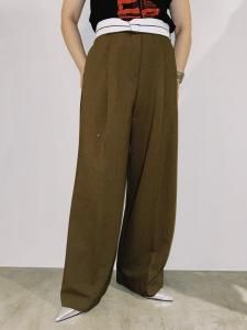 <img class='new_mark_img1' src='https://img.shop-pro.jp/img/new/icons14.gif' style='border:none;display:inline;margin:0px;padding:0px;width:auto;' />chelsea import Wide twill pants