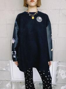 <img class='new_mark_img1' src='https://img.shop-pro.jp/img/new/icons14.gif' style='border:none;display:inline;margin:0px;padding:0px;width:auto;' />STOF  FLAGMENTS MIX PULLOVER