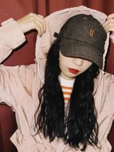 <img class='new_mark_img1' src='https://img.shop-pro.jp/img/new/icons14.gif' style='border:none;display:inline;margin:0px;padding:0px;width:auto;' />VISIONARY V CAP<HERRINGBONE>