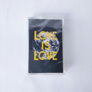 Woods  / Love Is Love  / CASSETTE TAPE