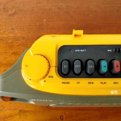 ソニースポーツのラジカセ [uesd] - r (アール)