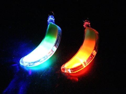 光るピカピカバナナストラップ｜おもちゃ・縁日玩具