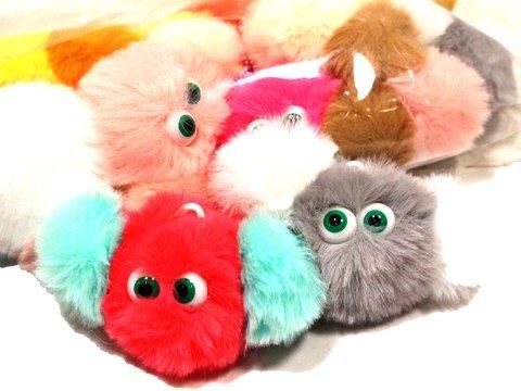 カラフルなぬいぐるみマスコット imgrc0089555417.jpg