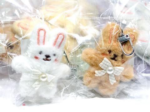 やさうさちゃん リボンマスコット ブルーメイドリボン ギンガムリボン 2点 Amazon.co.jp: サンリオ(SANRIO) ウサハナ マスコットホルダー