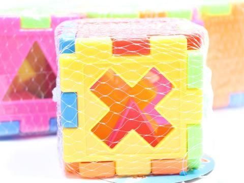 色んな おもちゃ まとめ売り 大量 絵本 ブロック ぬいぐるみ パズル パズルブロック｜おもちゃ・縁日玩具・駄菓子・ガチャガチャ