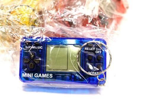 レトロゲームキーホルダー｜おもちゃ・縁日玩具・駄菓子・ガチャガチャ