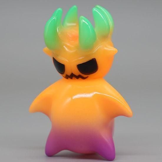 在庫販売分 ソフビフィギュア バッカルJr. 蓄光ハロウィンカラー 捕食