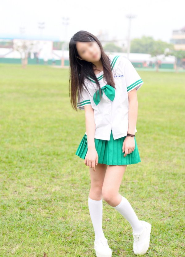 ★台湾女子高生学校制服★苗栗県私立君毅高校（Chun-I Senior High School）高職部夏用 半袖セーラー服 台湾JK制服