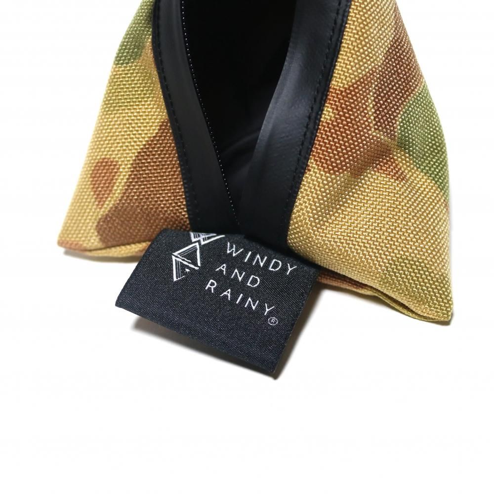 予約商品：11月末以降お届け予定】TRIANGLE PYRAMID POUCH ND