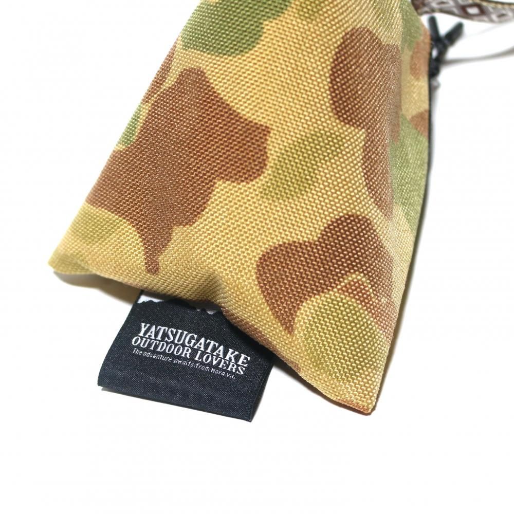 予約商品：11月末以降お届け予定】TRIANGLE PYRAMID POUCH ND