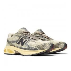 SNEAKER / BOOTS - the Apartment